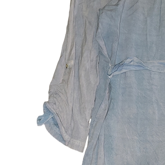 Bobbie Brooks size medium shirt dress. Adjustable sleeves, Pocket on front - Picture 5 of 12